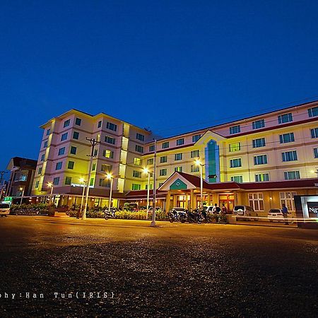 Ngwe Moe Hotel Молам'яйн Екстер'єр фото