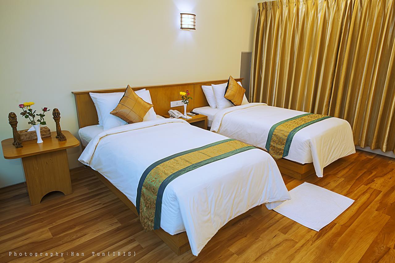 Ngwe Moe Hotel Молам'яйн Екстер'єр фото