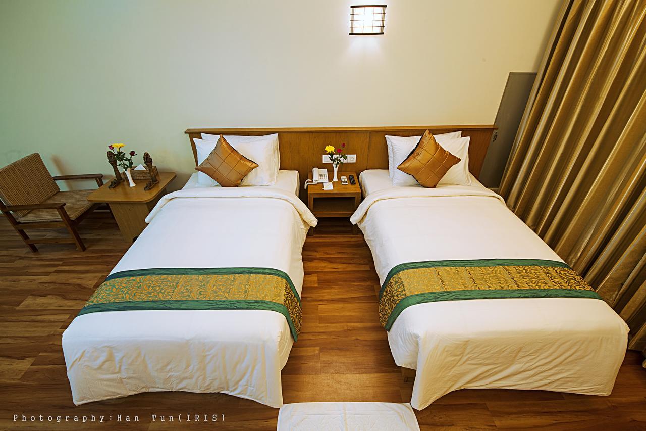 Ngwe Moe Hotel Молам'яйн Екстер'єр фото