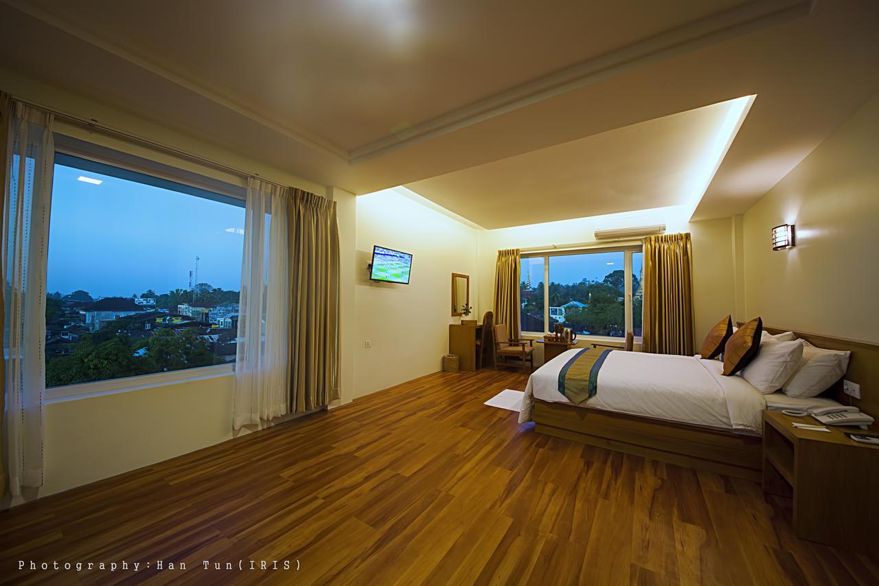 Ngwe Moe Hotel Молам'яйн Екстер'єр фото