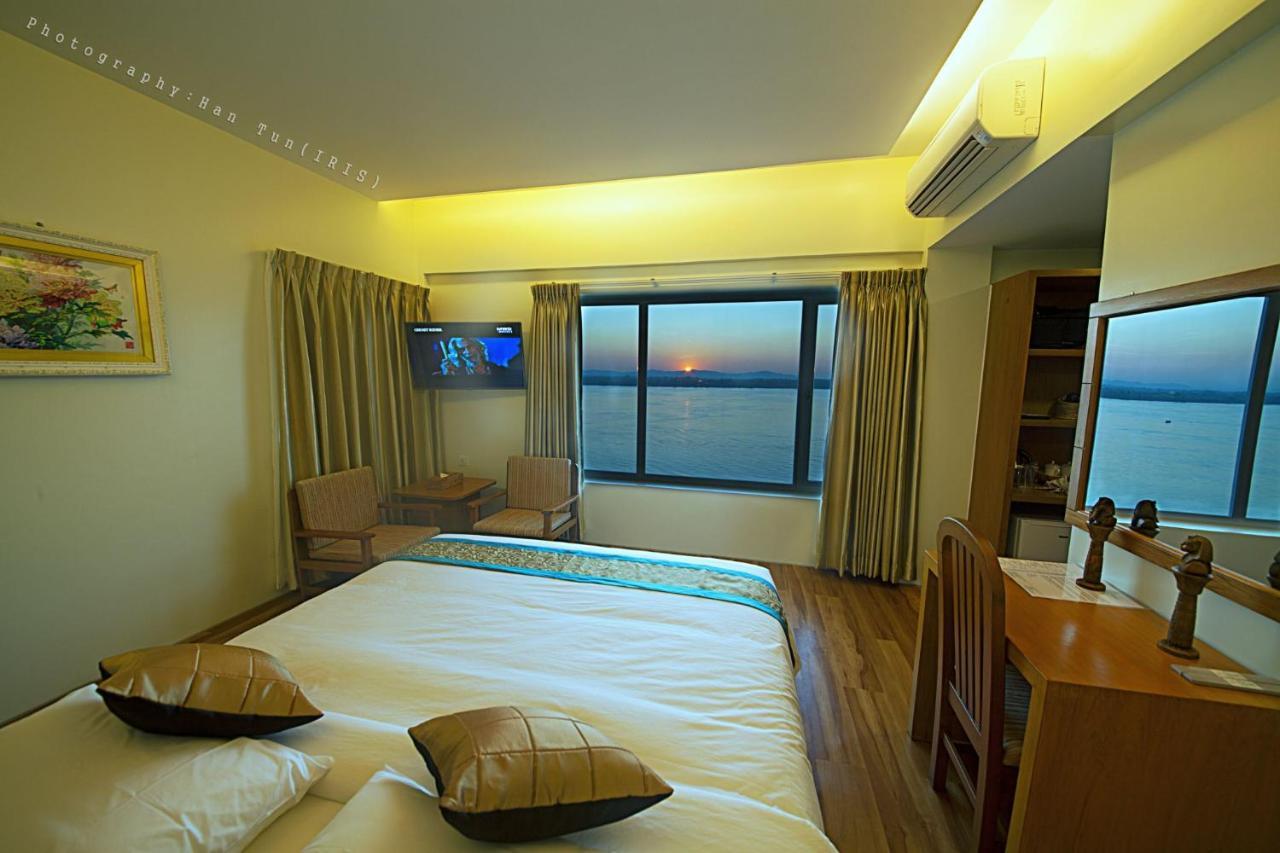 Ngwe Moe Hotel Молам'яйн Екстер'єр фото