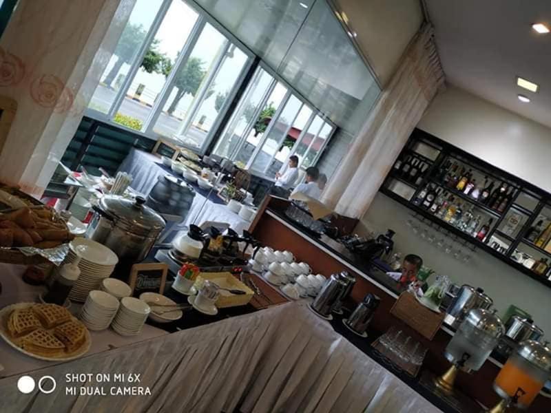 Ngwe Moe Hotel Молам'яйн Екстер'єр фото